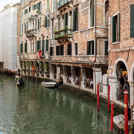 Hotel Al Sotoportego Veneza Exterior foto