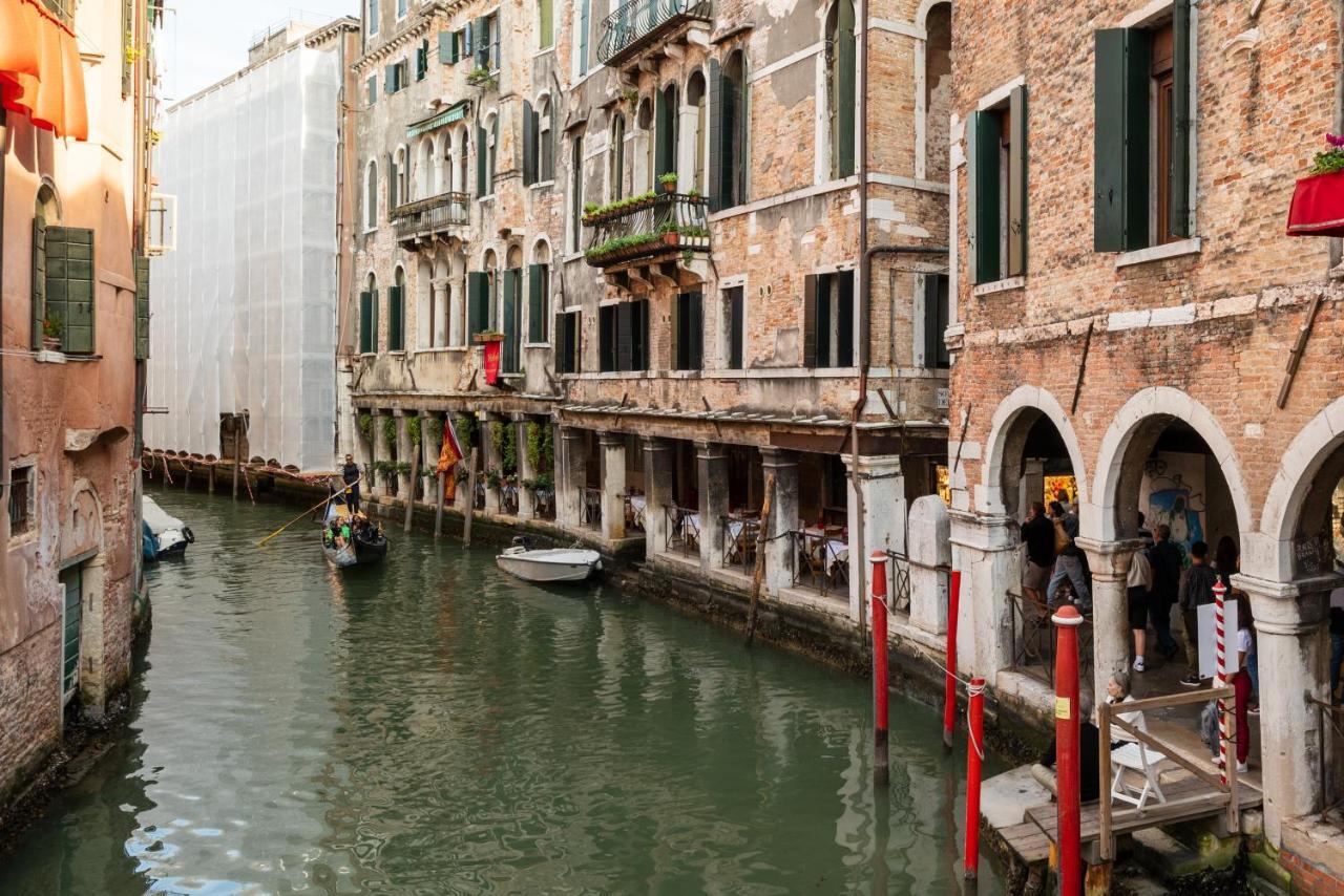 Hotel Al Sotoportego Veneza Exterior foto