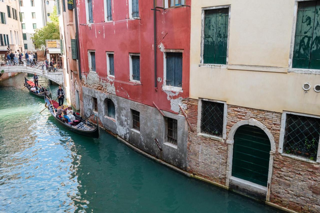 Hotel Al Sotoportego Veneza Exterior foto